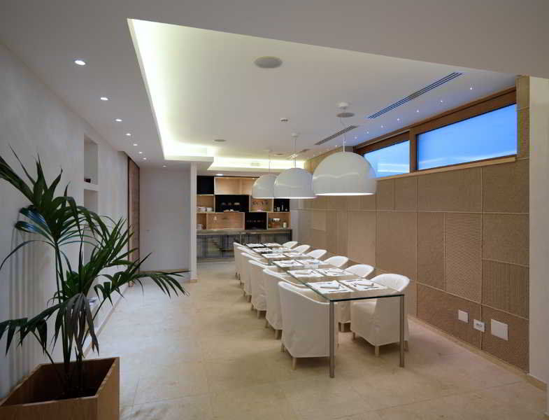 Laqua By The Sea Hotel