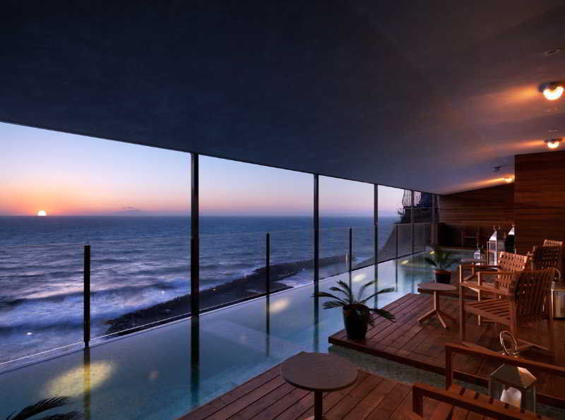 Laqua By The Sea 4*