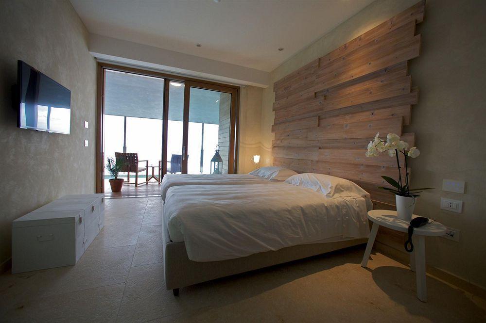 Laqua By The Sea Hotel 4*